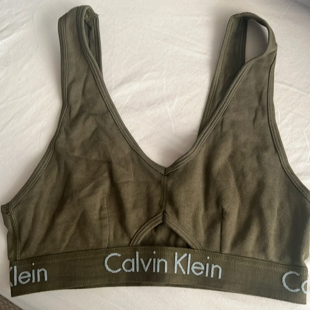 Calvin Klein Bra - Picture 1 of 2